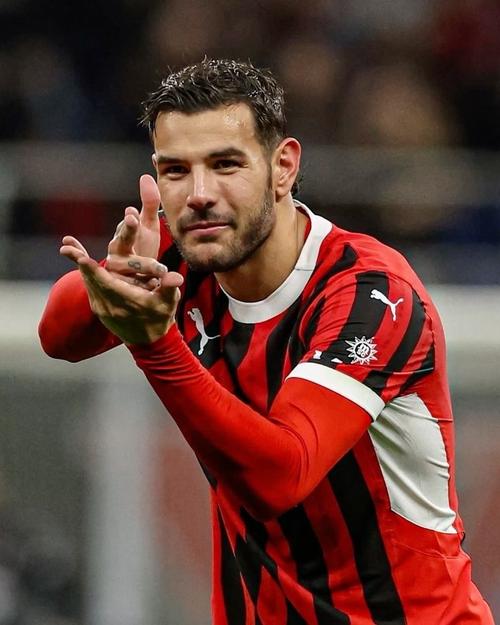 迪马特奥：埃斯特旺有着与年龄不符的成熟，安帅也很喜欢他的表现