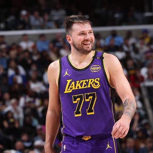 有些人被魔法棒点到过！费尔南德斯：东契奇是合作过最出色的球员