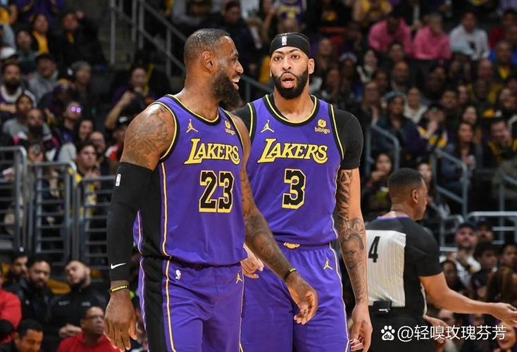 浓眉谈先发：防守有些麻烦&进攻每个位置都有优势 继续磨合