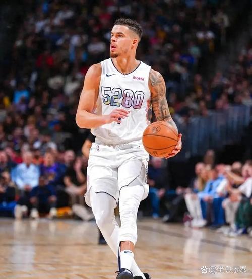 详细阅读:小波特:纯素食可以但要有专业厨师帮你配比 很多NBA球员都爱吃肉 小波特:纯素食可以但要有专业厨师帮你配比 很多NBA球员都爱吃肉