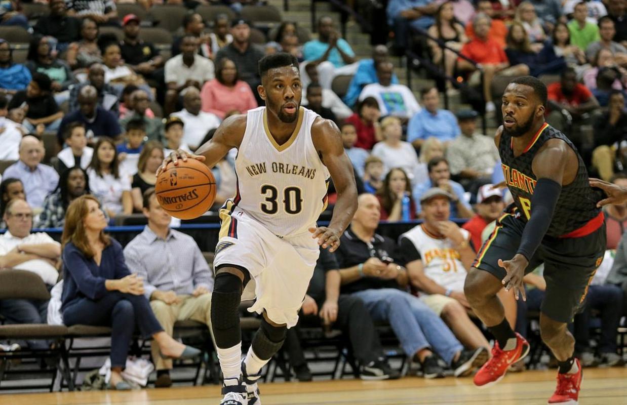 鹈鹕主帅：奎因和费尔斯非常沉稳 他们的好胜心肉眼可见