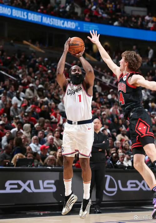 罗伊斯-奥尼尔:菜鸟时我在季后赛防哈登 有时你什么都做不了