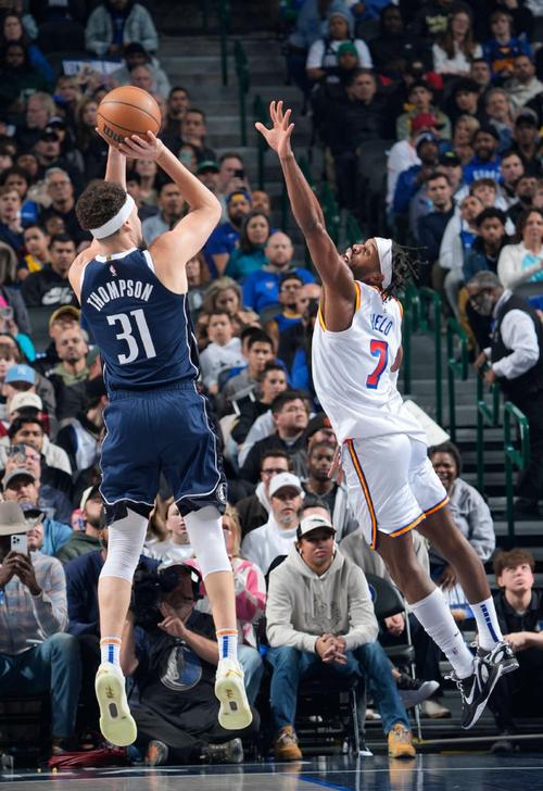 攻防兼备!莫布里10投5中砍下15分11篮板5助攻3盖帽 正负值+27