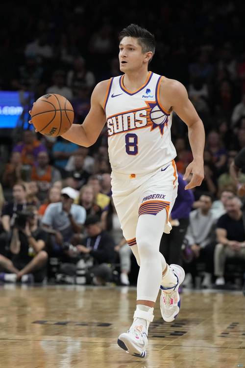 格雷森-阿伦：我首节扣篮时特意看了文班的位置 你得确定他在哪